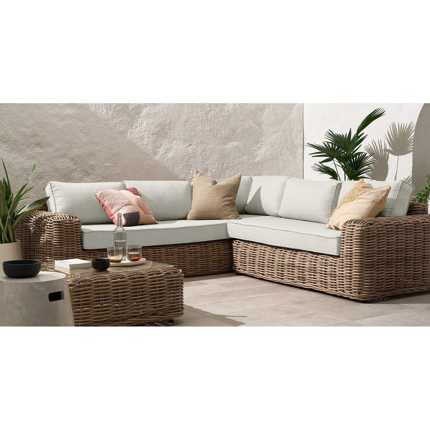 Ensemble de salon d'angle d'extérieur/terrasse Poly & Bark Puglia avec table basse