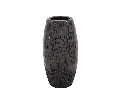 Petit vase noir ciselé